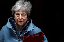 Governo britânico continua a apoiar May