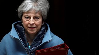 Governo britânico continua a apoiar May