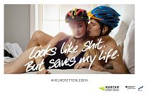 Güvenli bisiklet kullanımı için iç çamaşırlı kampanya cinsiyetçi bulundu