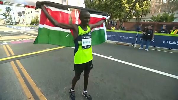 Elisha Barno gana la Maratón de Los Ángeles y Askale Merachi bate el récord de la prueba femenina Elisha Barno gana la Maratón de Los Ángeles y Askale Merachi bate el récord de la prueba femenina