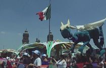 رژه عروسک‌های مکزیکی در روز جهانی عروسک‌ گردانی