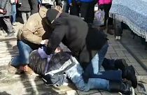 ويدئوی دستگیری مهاجرستیزی که به وزیر امور‌خارجه فنلاند حمله کرد