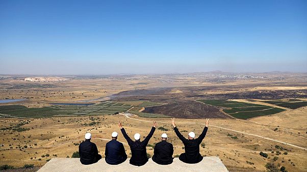 ABD'nin Golan Tepelerini İsrail toprakları olarak tanımasına tüm dünyadan tepki yağdı ABD'nin Golan Tepelerini İsrail toprakları olarak tanımasına tüm dünyadan tepki yağdı