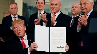 Golan: Trump riconosce la sovranità israeliana