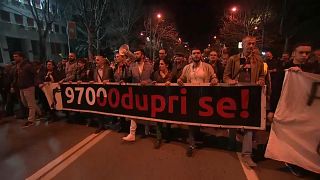 Belgrad: Regierungspartei stimmt für Neuwahlen