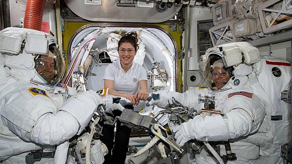 La sortie spatiale 100% féminine annulée par manque de combinaison adaptée La sortie spatiale 100% féminine annulée par manque de combinaison adaptée