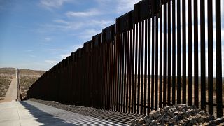 El Pentágono autoriza 1.000 M$ para el muro con México