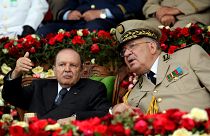 قائد الجيش الجزائري يطلب إعلان منصب الرئيس شاغرا