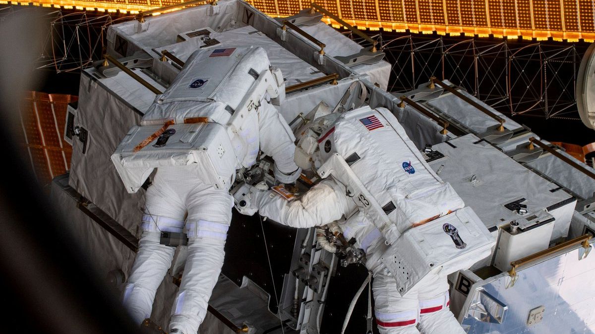 NASA cancela la histórica caminata espacial de solo mujeres por falta de trajes