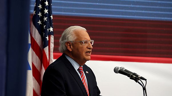 سفير الولايات المتحدة يدعم سيطرة إسرائيل الأمنية على الضفة الغربية بموجب صفقة سلام سفير الولايات المتحدة يدعم سيطرة إسرائيل الأمنية على الضفة الغربية بموجب صفقة سلام