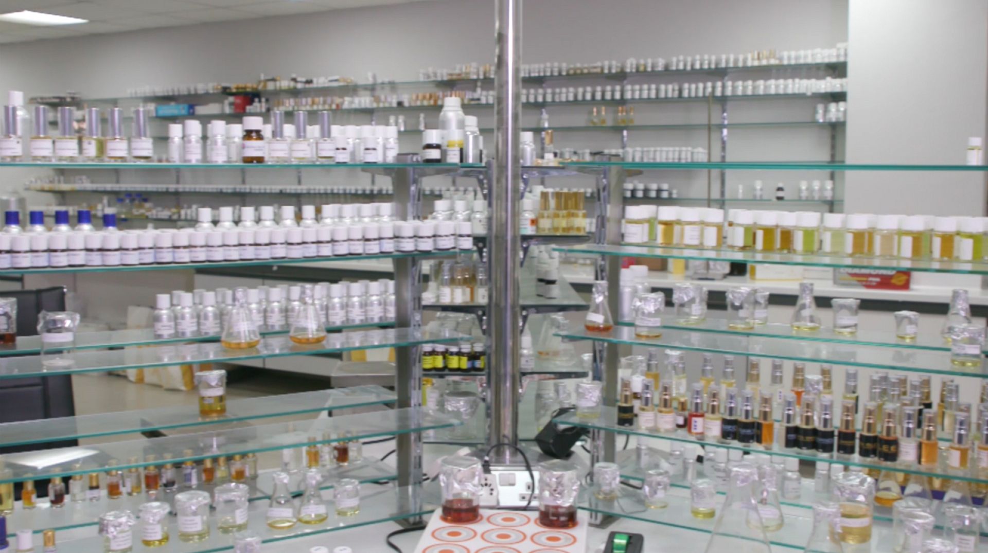 The business of Oud, one of the world’s most expensive scents Euronews