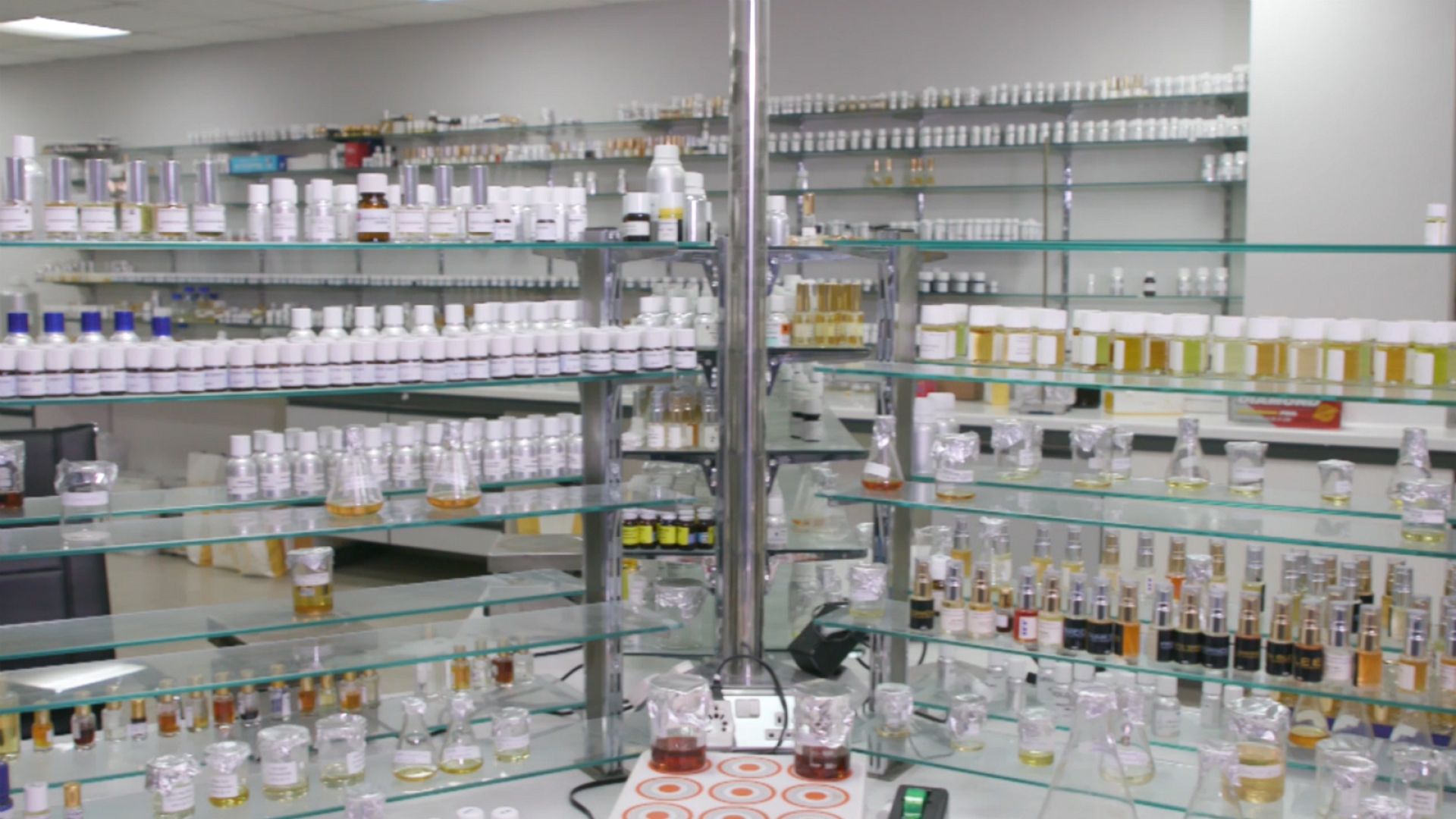 The business of Oud, one of the world’s most expensive scents Euronews