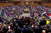 Parlamento chumba moções alternativas ao 'Brexit' de Theresa May