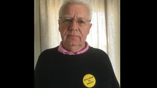 Meet the man 'detained at Gatwick for wearing an anti-Brexit badge'