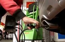 The Brief from Brussels: Venezuela, Diesel-Autos, Trinkwasser, Rüstung