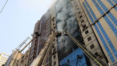 Дакка: пожар в небоскребе