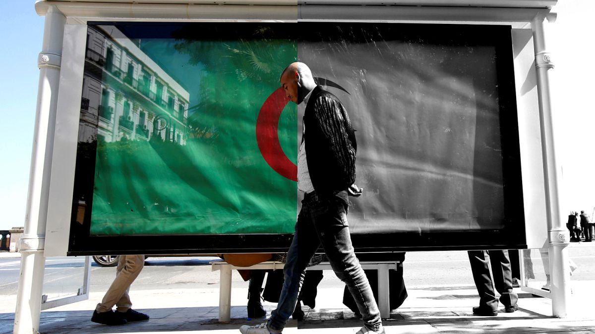 Cezayir Ordusu'nun bağımsızlıktan bu güne ülke siyasetindeki rolü