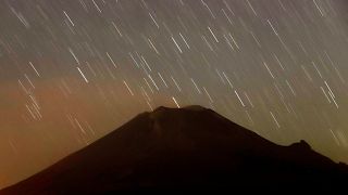 Popocatepetl schleudert glühende Asche 2,5 km weit