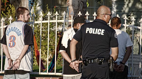 Video: Hastaya şiddet uygulayan Amerikalı polis memuruna 5 yıl hapis cezası Video: Hastaya şiddet uygulayan Amerikalı polis memuruna 5 yıl hapis cezası