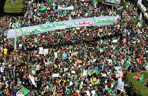 یک میلیون نفر در الجزایر خواستار کناره‌گیری بوتفلیقه از قدرت شدند