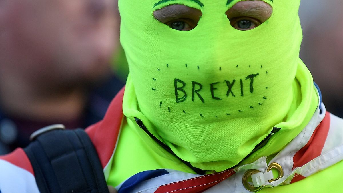 Utcára vonultak a Brexit-pártiak