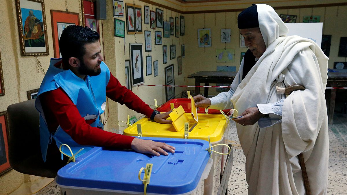 في أول عملية تصويت منذ 2014 .. ليبيا تجري انتخابات محلية