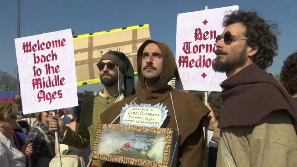 Protesta contra un congreso de la familia tradicional en Verona