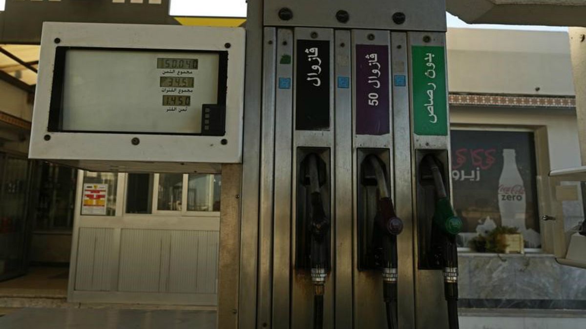للمرة الخامسة منذ العام الماضي .. تونس ترفع أسعار البنزين 