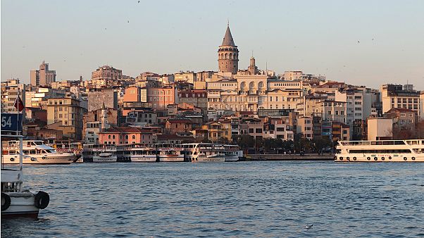 31 Mart Yerel Seçimleri: İstanbul'da fark kapandı, taraflar zafer ilan etti 31 Mart Yerel Seçimleri: İstanbul'da fark kapandı, taraflar zafer ilan etti