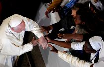 Ferenc pápa menedékkérőkkel Marokkóban