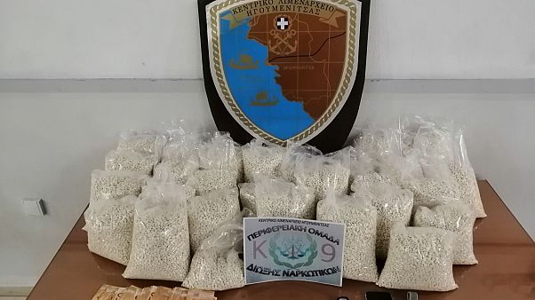 Ηγουμενίτσα: Κατασχέθηκαν «χάπια των τζιχαντιστών» Ηγουμενίτσα: Κατασχέθηκαν «χάπια των τζιχαντιστών»