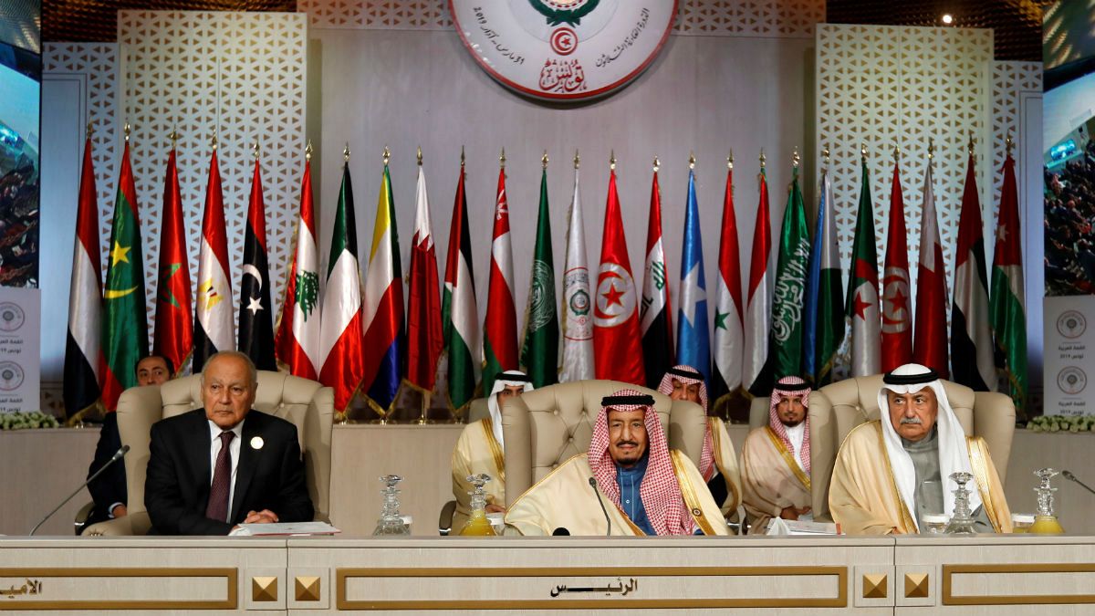 امیر قطر نشست اتحادیه عرب را ترک کرد