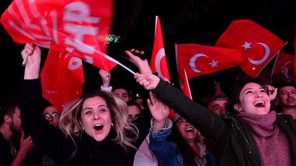 انتخابات شهرداری ترکیه؛ حزب رقیب اردوغان در استانبول هم پیشتاز است انتخابات شهرداری ترکیه؛ حزب رقیب اردوغان در استانبول هم پیشتاز است