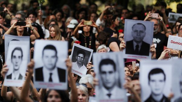 Miles de brasileños marchan contra la dictadura en el 55 aniversario del golpe de Estado Miles de brasileños marchan contra la dictadura en el 55 aniversario del golpe de Estado