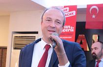 CHP'li Turan Hançerli Türkiye'nin ilk engelli belediye başkanı oldu