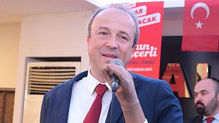CHP'li Turan Hançerli Türkiye'nin ilk engelli belediye başkanı oldu