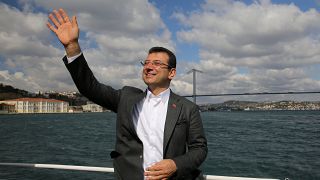 Türk siyasetinin 'yeni yıldızı' Ekrem İmamoğlu kimdir?