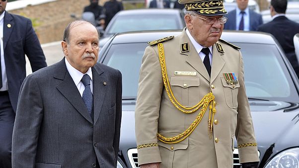 Παραιτείται ο Αμπντελαζίζ Μπουτεφλίκα Παραιτείται ο Αμπντελαζίζ Μπουτεφλίκα