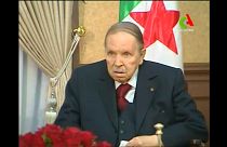 Lemond az algériai elnök