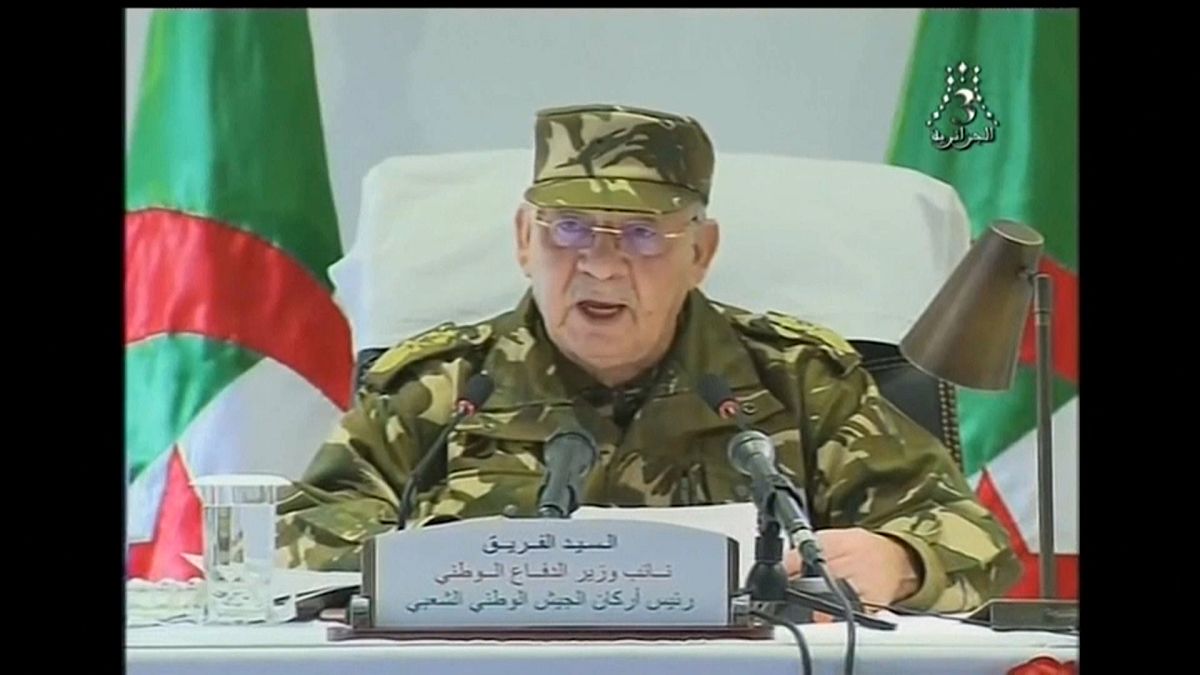 رئيس أركان الجيش الوطني الشعبي الفريق قايد صالح 