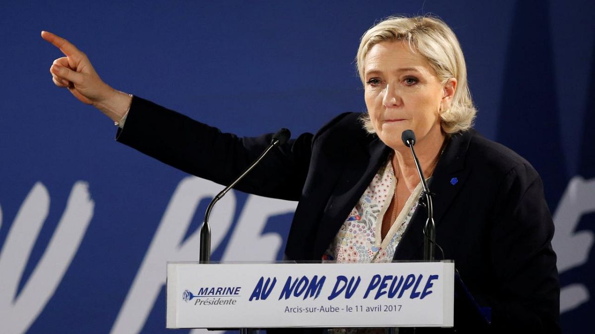 Fransa'da aşırı sağcı Le Pen AP seçimleri için halktan borç istiyor
