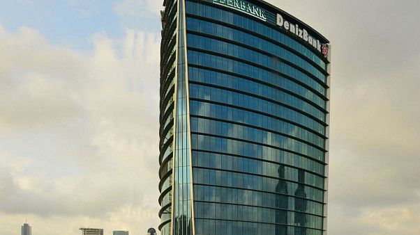 Denizbank Emirates NBD'ye satıldı; Körfez sermayesi başka hangi Türk bankalarına yatırım yaptı? Denizbank Emirates NBD'ye satıldı; Körfez sermayesi başka hangi Türk bankalarına yatırım yaptı?