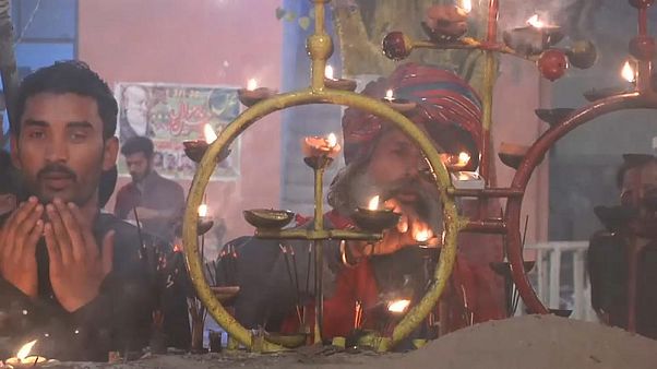 Video | 500.000 Menschen feiern das interreligiöse Lichterfestival in Lahore Video | 500.000 Menschen feiern das interreligiöse Lichterfestival in Lahore