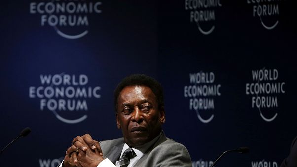 Fußball-Legende Pelé in Pariser Krankenhaus Fußball-Legende Pelé in Pariser Krankenhaus