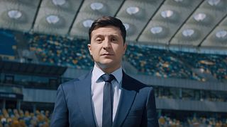 Presidential candidate Zelensky Challenges Poroshenko in new video