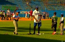 Kubas Baseballverband gibt Spieler frei