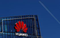 Huawei ci spia?