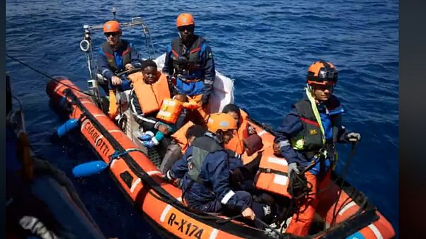 Μεσόγειος: Διάσωση 64 μεταναστών ανοιχτά της Λιβύης Μεσόγειος: Διάσωση 64 μεταναστών ανοιχτά της Λιβύης
