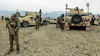 حمله طالبان به نیروهای امنیتی افغانستان سیزده کشته برجای گذاشت