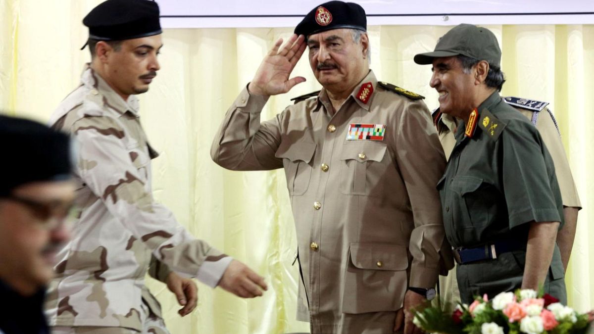  Libya'da General Hafter, Trablus'u ele geçirmek için saldırı emri verdi